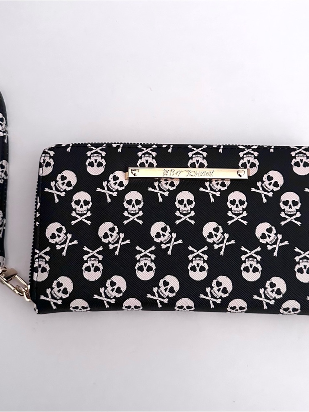Betsey Johnson Black Wallet with White Skull Print and Gold Plate